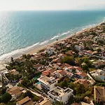 Bungalow Directly At The Beach Дом отдыха