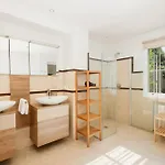 Bungalow Directly At The Beach Дом отдыха Марбелья