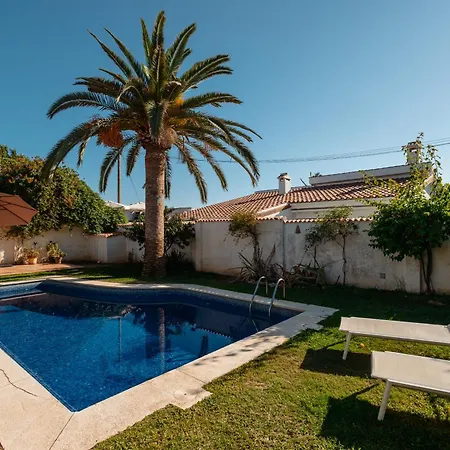 Bungalow Directly At The Beach *