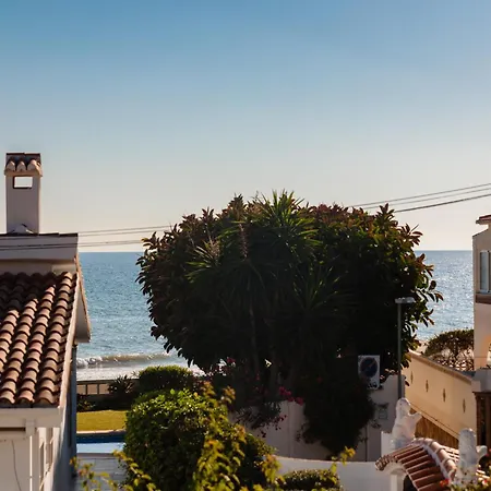 Bungalow Directly At The Beach *