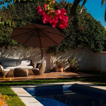 度假居 Bungalow Directly At The Beach