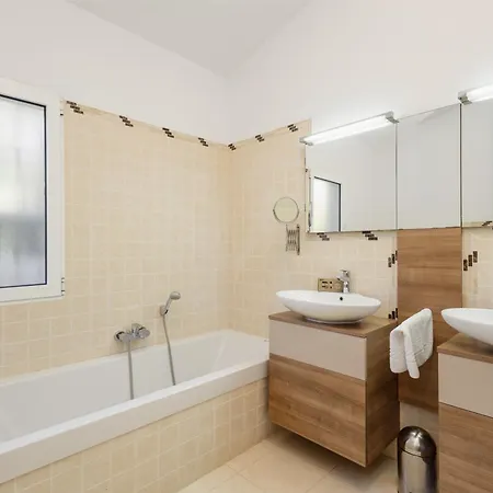 Bungalow Directly At The Beach